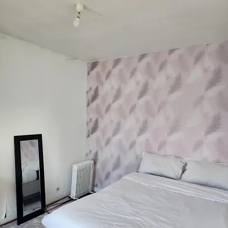 Appartamento Quiet Cosy Near Montmartre - *
