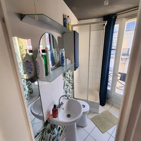 Quiet Cosy Near Montmartre - Parigi
